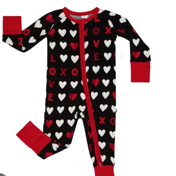 Little Sleepies Black and Red Heart Footies Size 6-12 Months - Picture 1 of 5